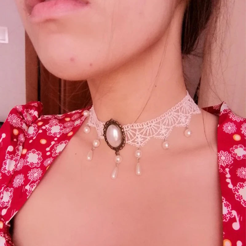 Gargantilla de Terciopelo Blanco Elegante - Collar Corto Sofisticado