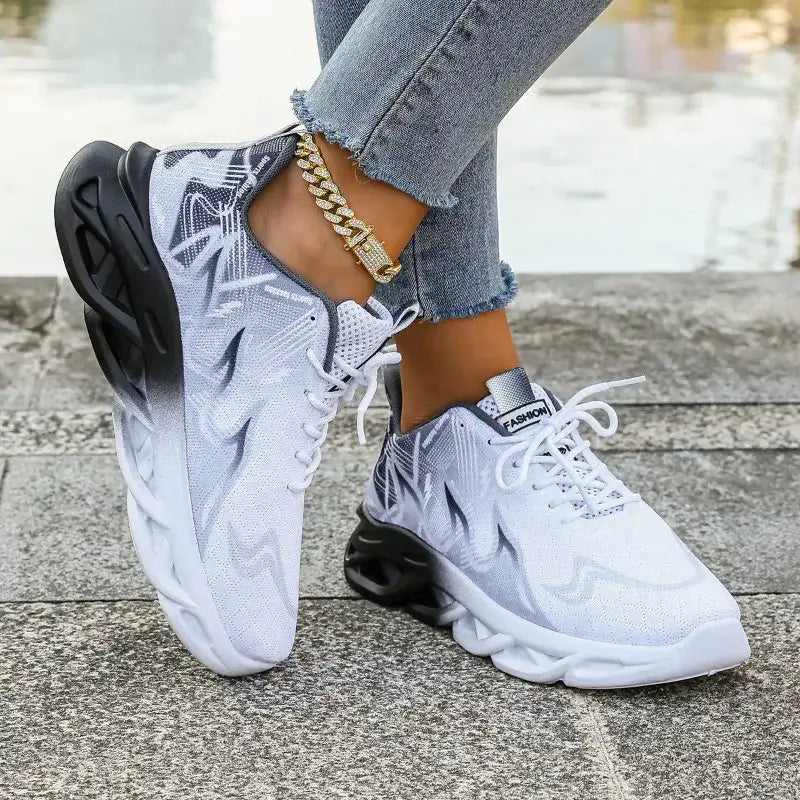 Women Casual Sports Shoes Breathable Lightweight Sneakers Anti-slip Flats Outdoor Running Walking Shoes Female Vulcanized Shoes