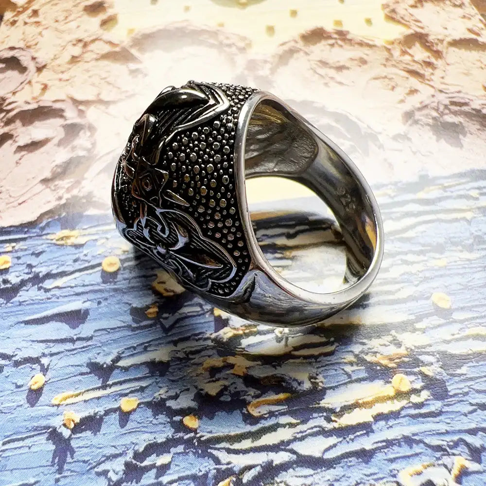Anillo Calavera Lirio Ennegrecido - Plata de Ley 925 Vintage Unisex