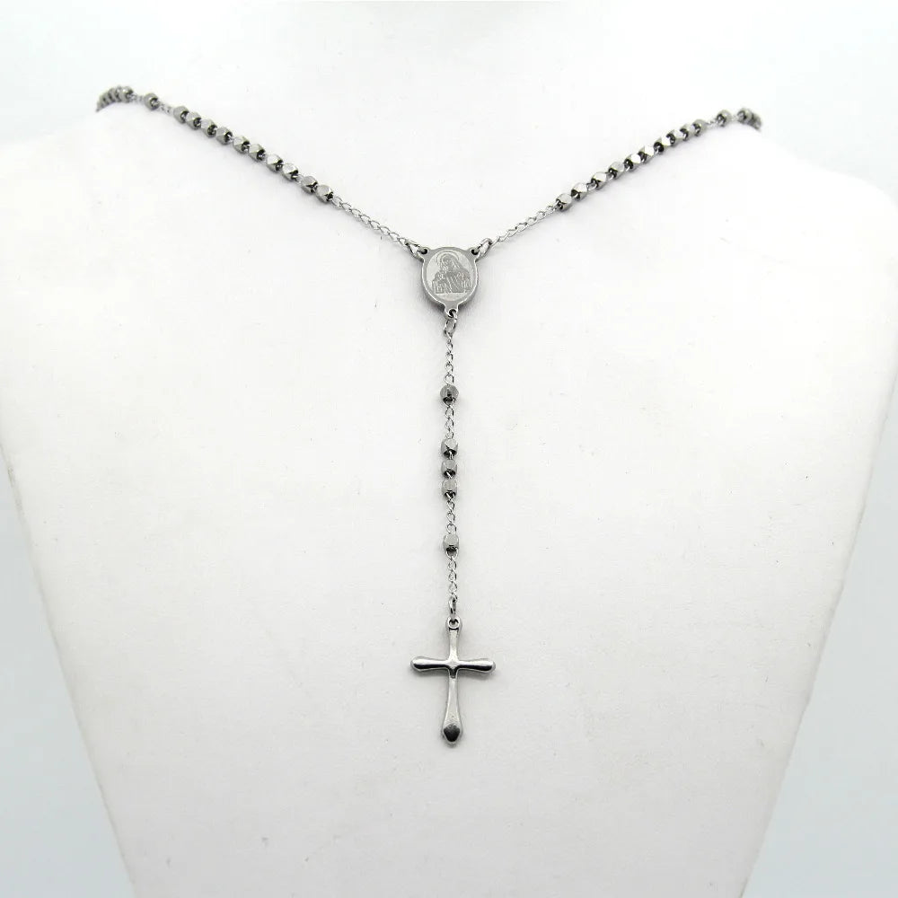 Collar Clásico con Cruz de Acero Inoxidable - Elegancia Atemporal